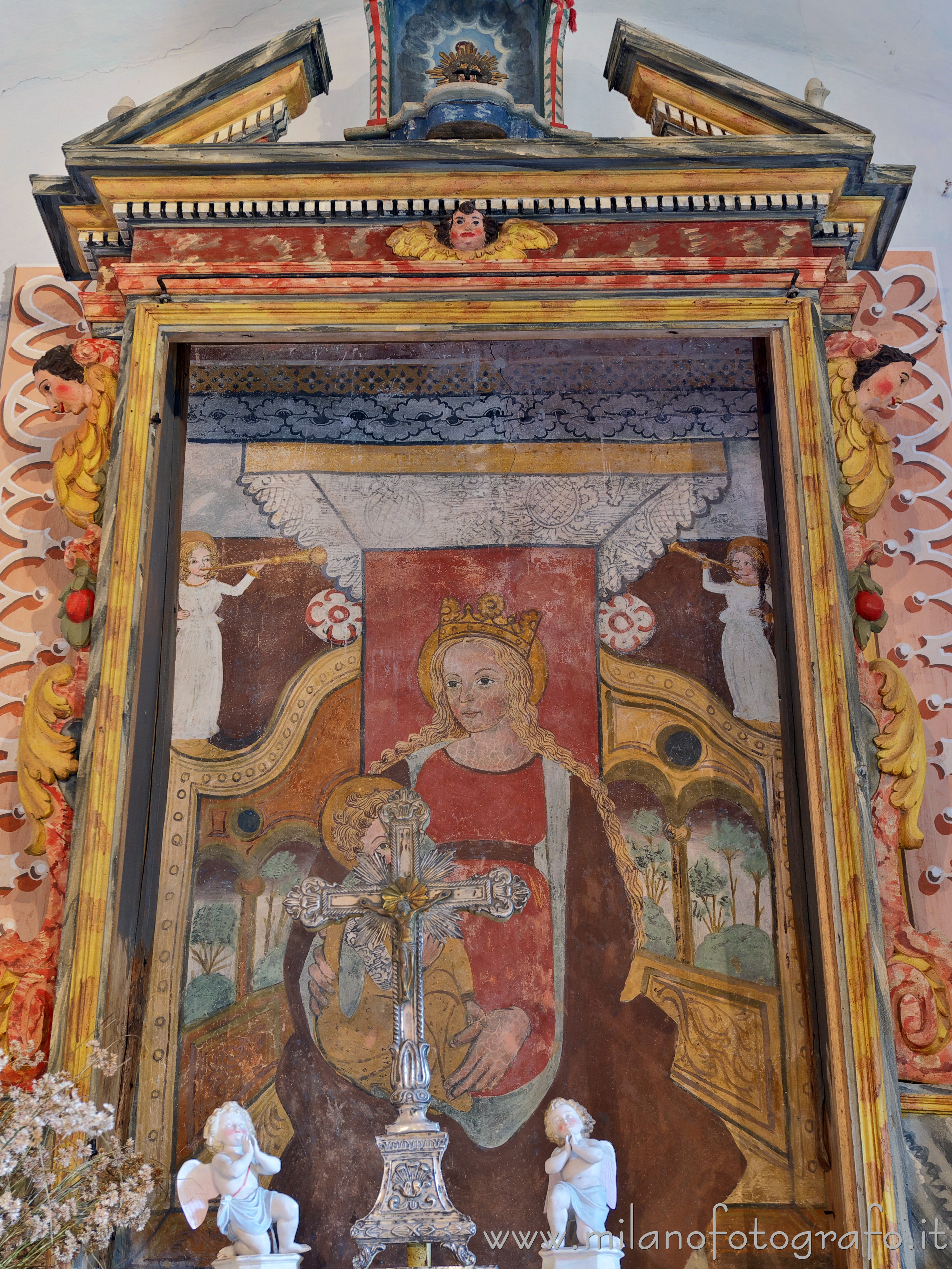 Campiglia Cervo (Biella, Italy) - Virgin with child above the altar of the Church of Santa Maria of Pediclosso